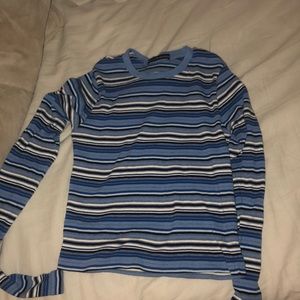 long sleeve brandy melville crop top